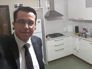 Saklanmak için camiye girdi! Bir kişiyi bıçakladı