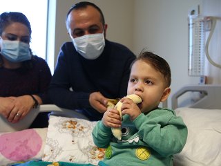 Böbrek nakliyle en sevdiği yiyeceklere kavuştu