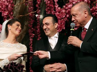 Cumhurbaşkanı Erdoğan nikah şahidi oldu