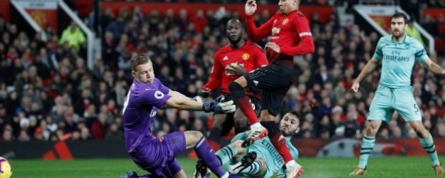 Gol düellosunda Arsenal'i ManU da yıkamadı