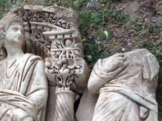 Isparta'da 1600 yıllık lahit parçası ele geçirildi
