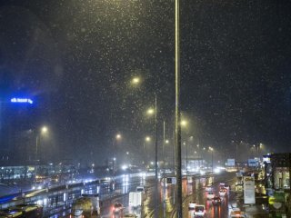 İstanbul'da kar yağışı başladı