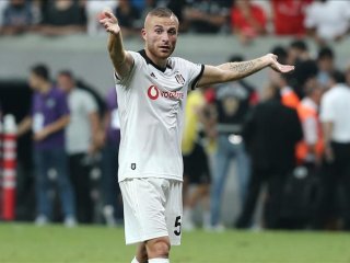 'Kadro dışı kalma sebebimi hala bilmiyorum'