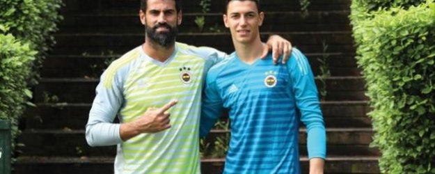 F.Bahçe'de kaleci kararı! Volkan'ın yerine...