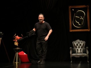 Cem Yılmaz'dan örnek davranış!
