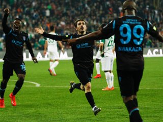 Trabzon Bursa'yı ateşe attı!