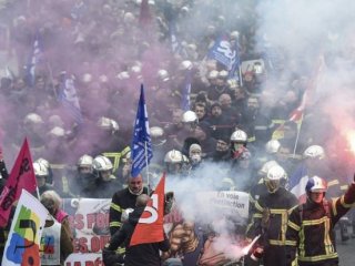 Fransa'da hayat durdu!