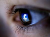 WhatsApp'ın kurucusu: 'Facebook'u silin'