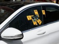 İş adamı otomobilinde 6 kurşunla öldürüldü!