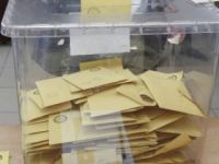 Sandık başında olay çıkaran kadın bakın kim çıktı!