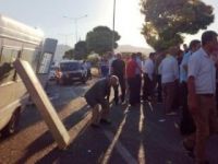 Düğüne giden minibüs devrildi: 11 yaralı