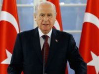 Türkçe duruş gösterirsek milli vicdanın çağrısını işitiriz