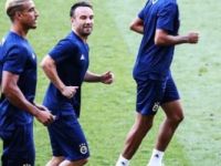 Fenerbahçe'de iki isim topun ağzında!