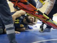 Fenerbahçeli Tyler Ennis'in ayağı kırıldı