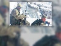 25 yıldır aynı noktada katliam nöbeti tutuyorlar