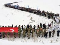 Sarıkamış şehitlerine yürüyüşlü anma