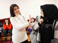 Bağcılar'da 'İstanbul Hanımefendisi Olmak' eğitimi veriliyor
