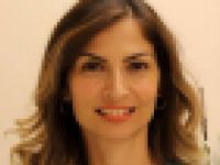 Doktorun yanlış gözünü ameliyat ettiler