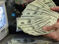 Bir anda 15 milyar dolarlık döviz sattılar