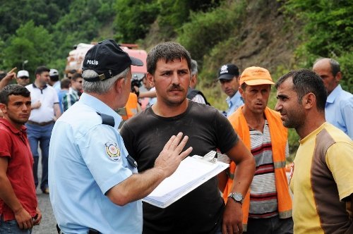 175 Metrelik Uçurumdan Düşerek Öldü