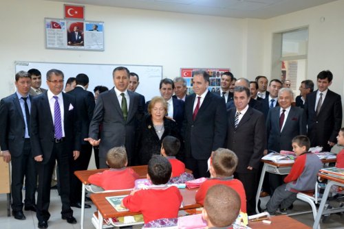 2 Milyon Lira Bağışlanan Okul Açıldı