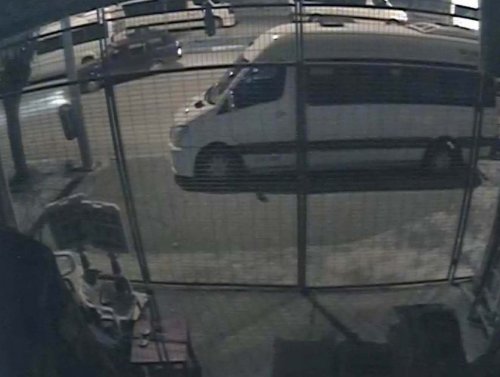 200 Kiloluk Çelik Kasayı Çuvalla Taşıdılar