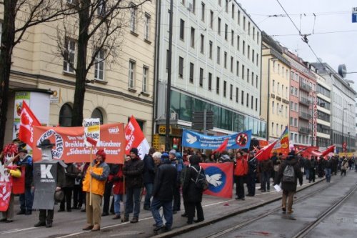 2013 Münih Güvenlik Zirvesi Protesto Edildi