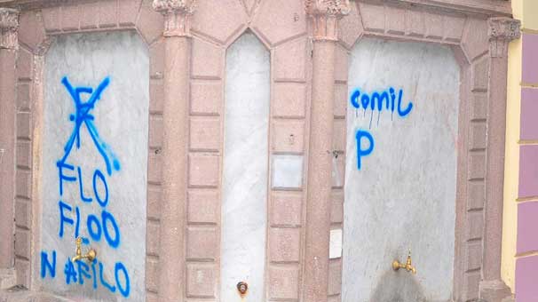 365-yillik-tarihi-cesmeyi-bu-hale-getirdiler-7884731.jpeg 365-yillik-tarihi-cesmeyi-bu-hale-getirdiler-7884731.jpeg