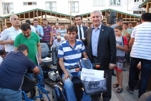 46 Engelli Vatandaşa Akülü Araba Verildi