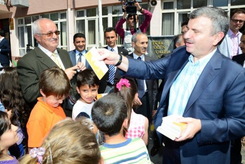 500 Bin Öğrenciye Necip Fazıl Kitabı