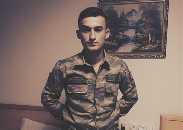 835840.jpg 835840.jpg