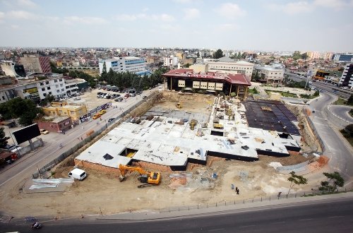 Adana Şehir Meydanı tamamlanmak üzere