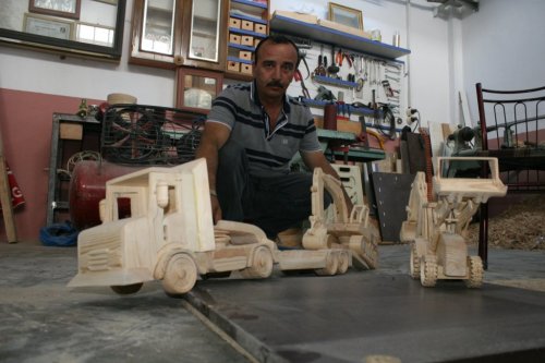 Ağaçtan Yapılan Tır Büyük İlgi Görüyor