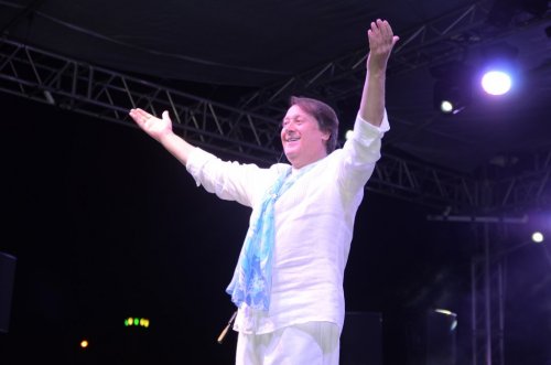 Ahmet Özhan İle Huzurlu Konser