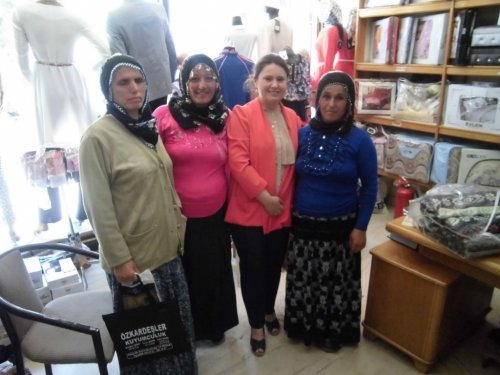 AK Parti'li Yüksel, Esnafları Ziyaret Etti
