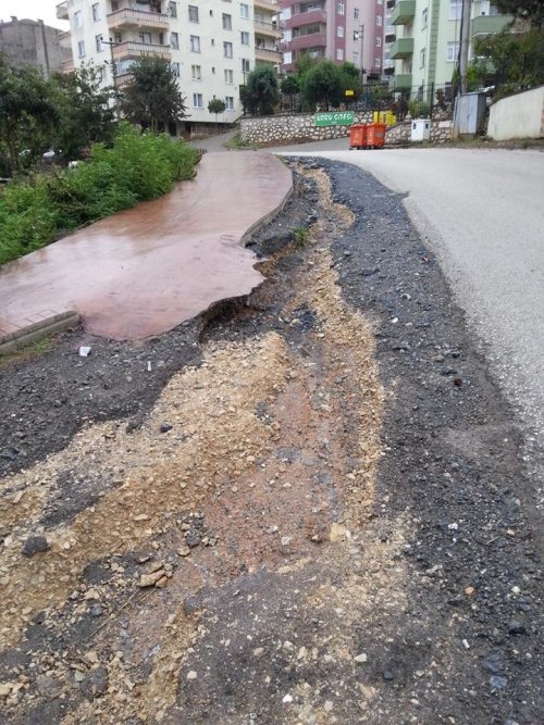 Akçakoca’da Sağanak Yağış Etkili Oldu