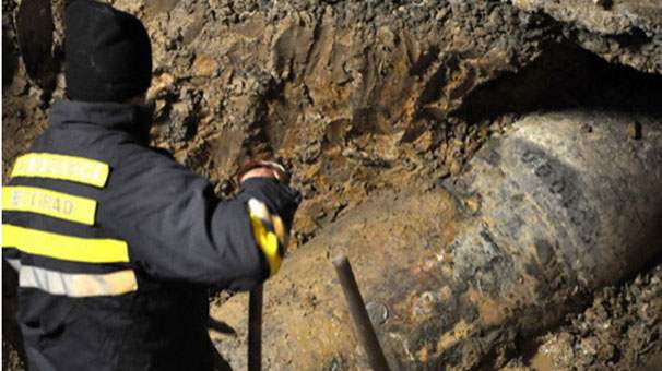 almanya-da-2-tonluk-bomba-bulundu-6004174.jpeg almanya-da-2-tonluk-bomba-bulundu-6004174.jpeg