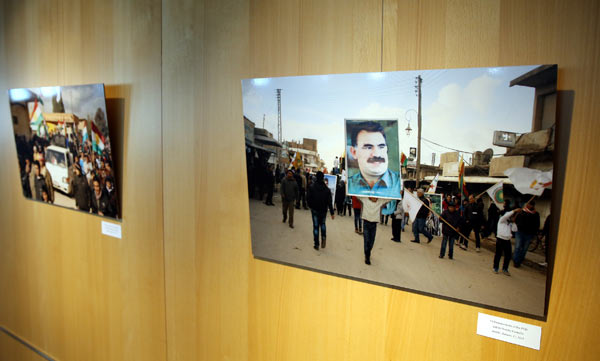 ap-de-pkk-sergisi-acildi-ocalan-fotograflari-var--7324932.jpeg