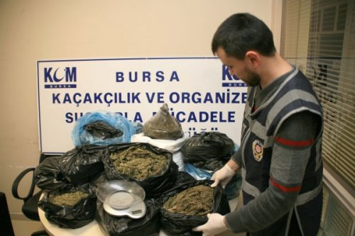 Askerden Kaçtı, Uyuşturucu Satarken Yakalandı