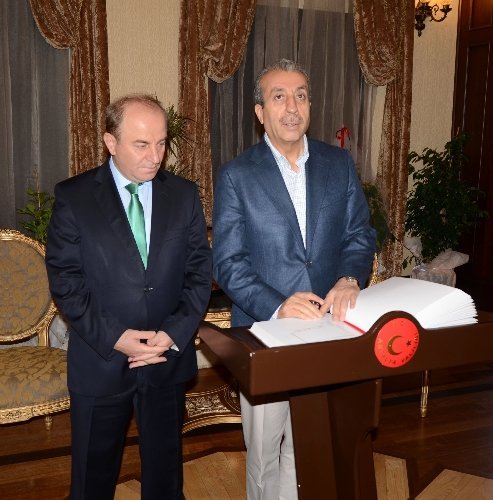 Bakan Eker, Antalya Valisi Öztürk’ü Ziyaret Etti