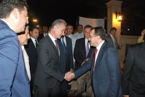 Bakan Ergin, İşadamları İle İftar Yemeğinde Buluştu