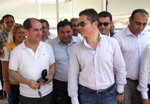 Bakan Kılıç Aydıncık İlçesini Gezdi
