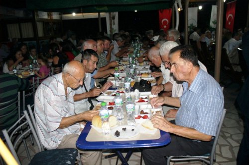 Balkanlarda İftar Coşkusu Yaşandı