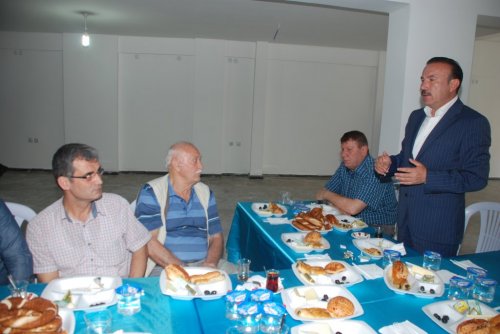 Başkan Doğan, Esnaftan Görüş Aldı