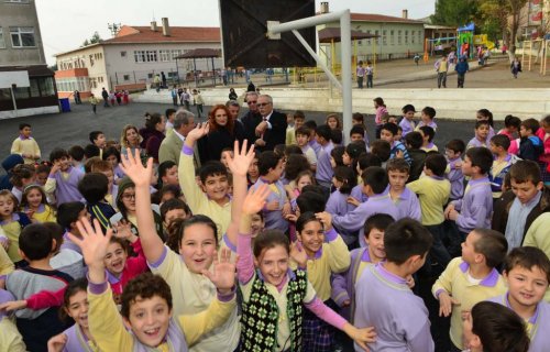 Başkan Gökhan, Okul Ziyaretlerine Devam Ediyor