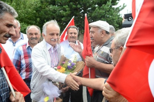 Başkan Karabağ'a Kars'ta Coşkulu Karşılama