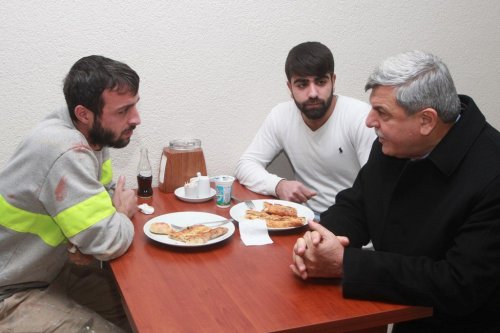 Başkan Karaosmanoğlu'nun Esnaf Ziyaretleri Sürüyor