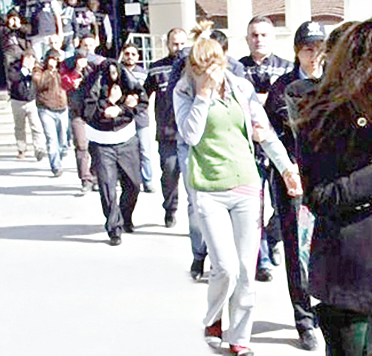 basliksiz-13-017.jpg basliksiz-13-017.jpg