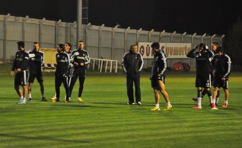 Beşiktaş Hazırlıklarını Manisa’da Sürdürüyor