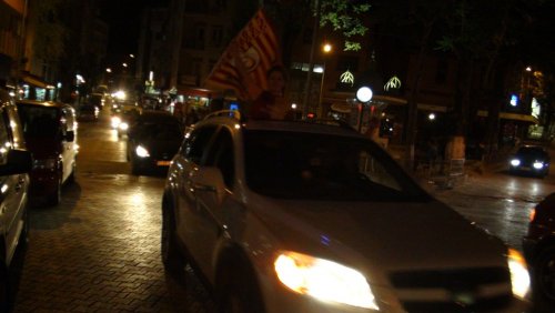 Bilecik Sokakları Cimbom Sesiyle İnledi